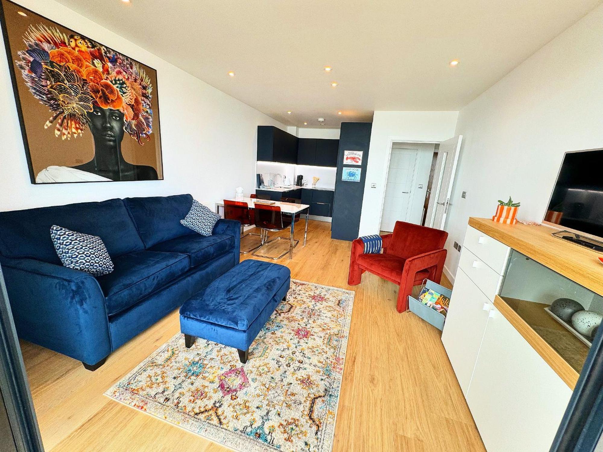 Stunning Beach Front Apartment With Sea Views, Free Parking & Balcony 램즈게이트 외부 사진